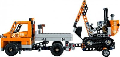 LEGO Technic - Roadwork Crew Picture 2